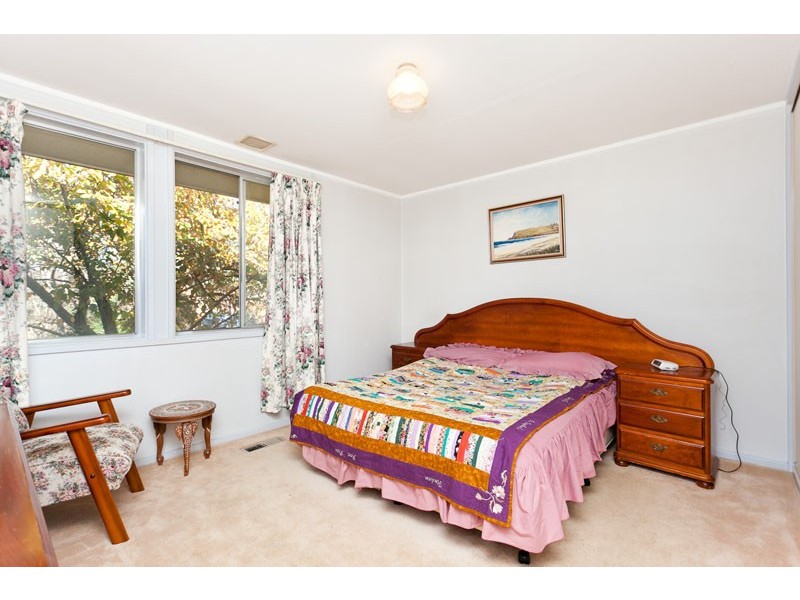 6 Lipscomb Place, Macgregor ACT 2615