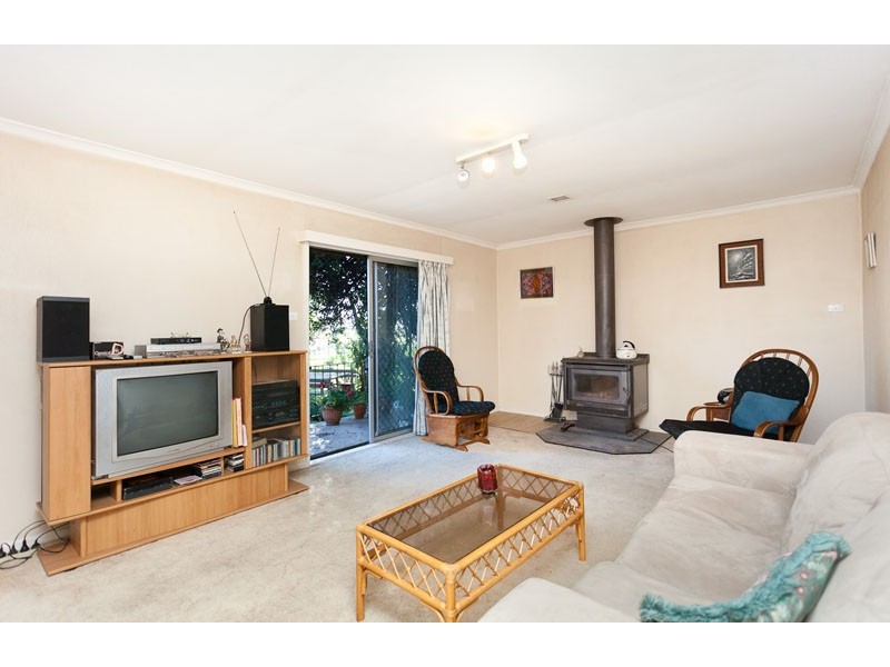 6 Lipscomb Place, Macgregor ACT 2615