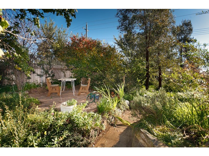 6 Lipscomb Place, Macgregor ACT 2615