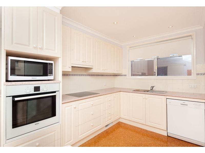 17 Henry Street, Cook ACT 2614
