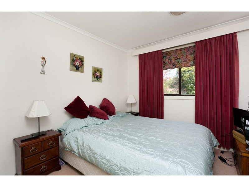 8 McCarthy Place, Charnwood ACT 2615