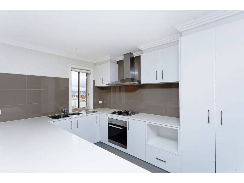 10 Wighton Terrace, Casey ACT 2913