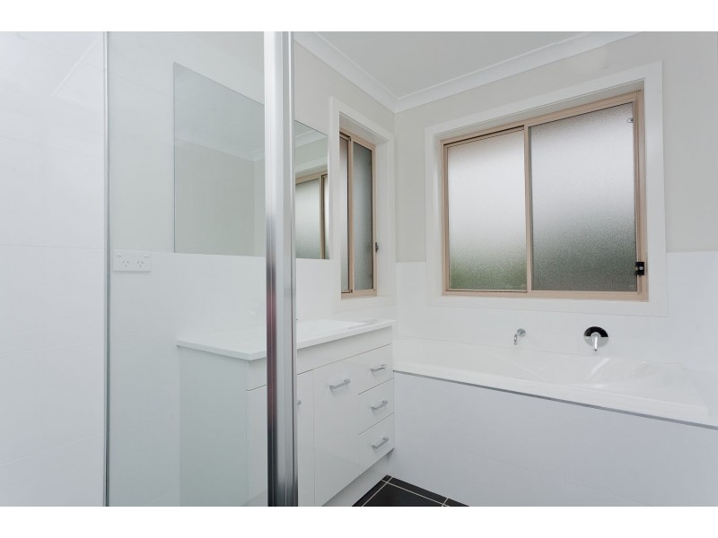 10 Wighton Terrace, Casey ACT 2913