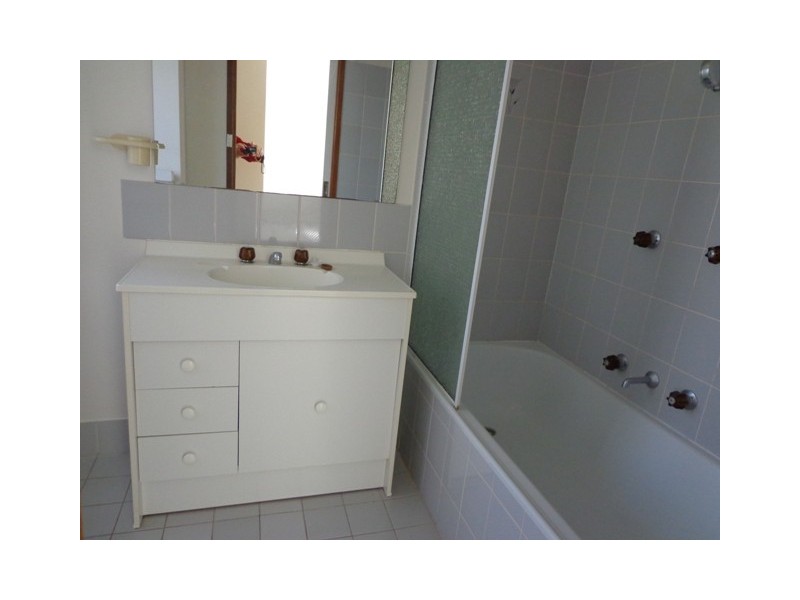 18/8 Goodchild Street, Lyneham ACT 2602