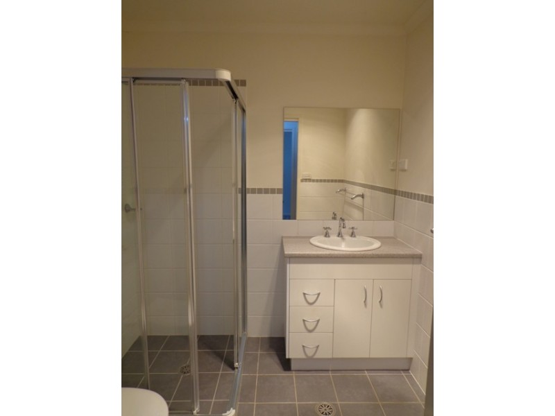 10 Cecil Place, Dunlop ACT 2615