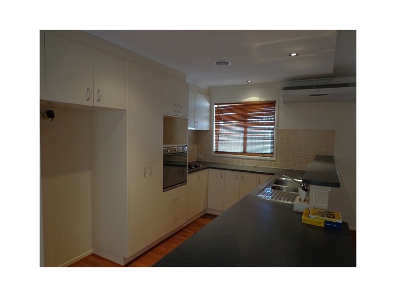 10 Cecil Place, Dunlop ACT 2615