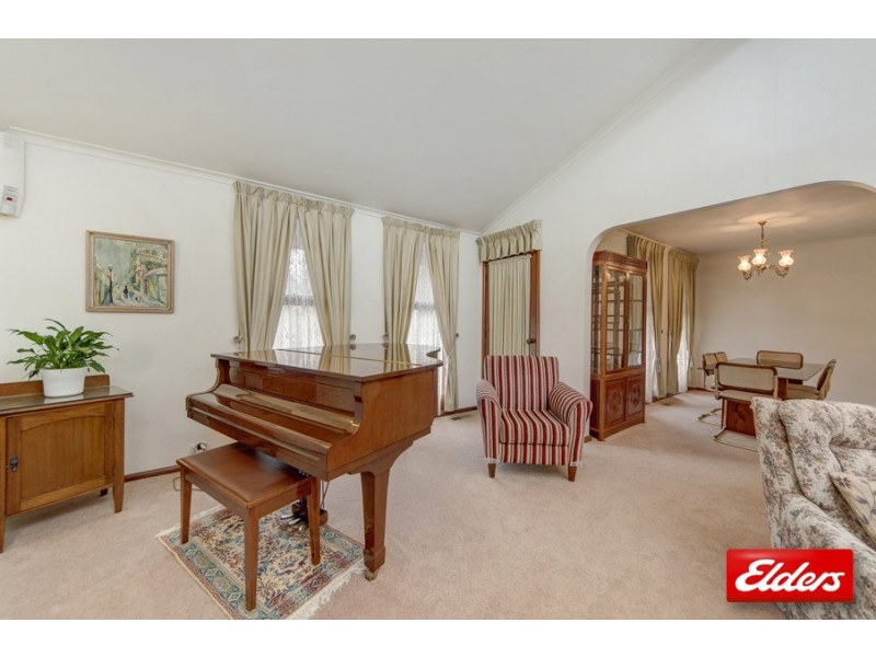 14 Sampson Close, Melba ACT 2615