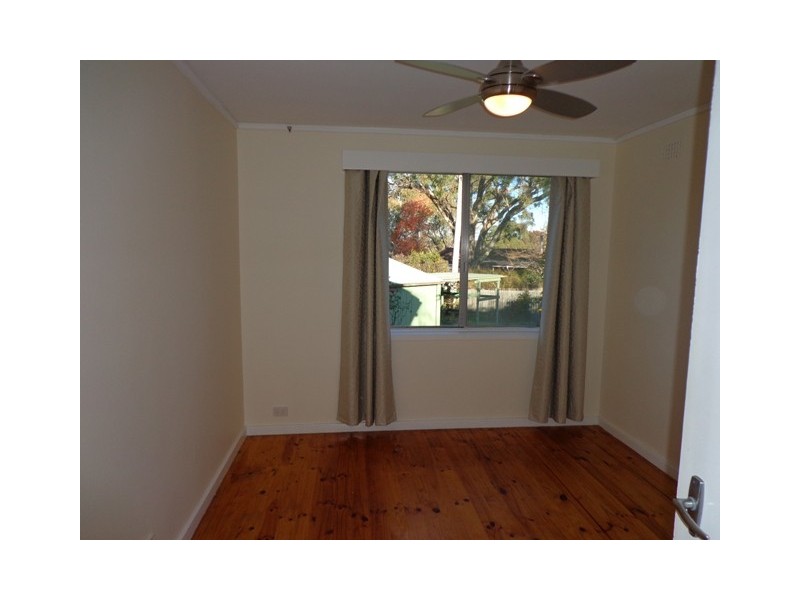 16 Brooks Street, Macquarie ACT 2614