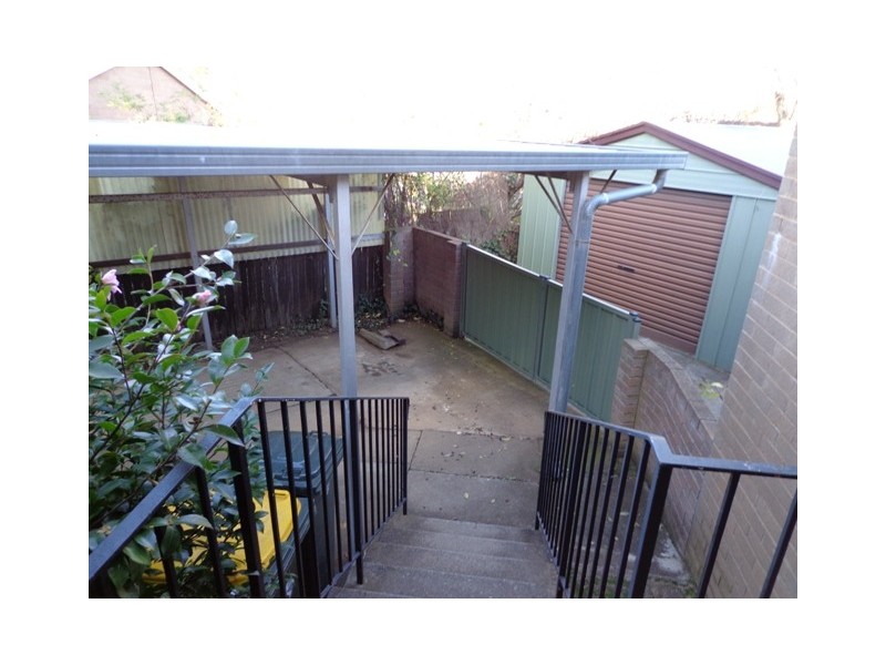 16 Brooks Street, Macquarie ACT 2614