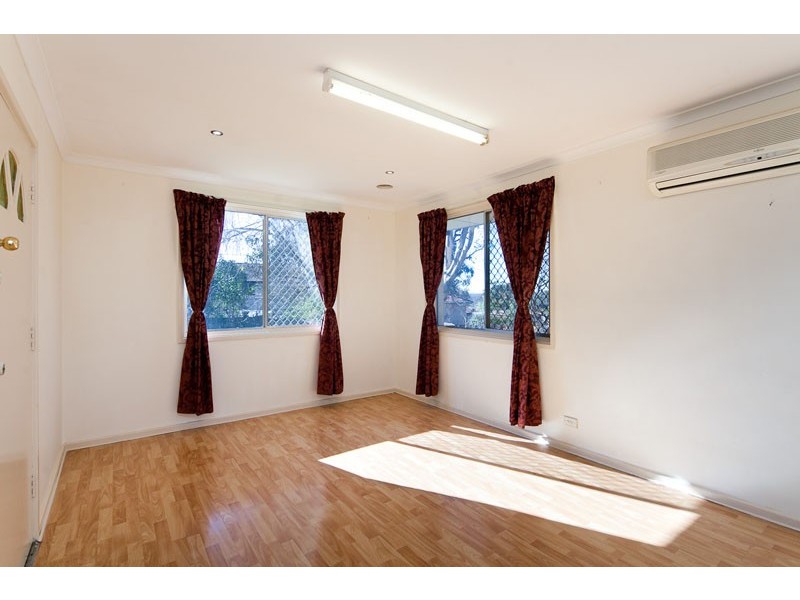 102 Lachlan Street, Macquarie ACT 2614