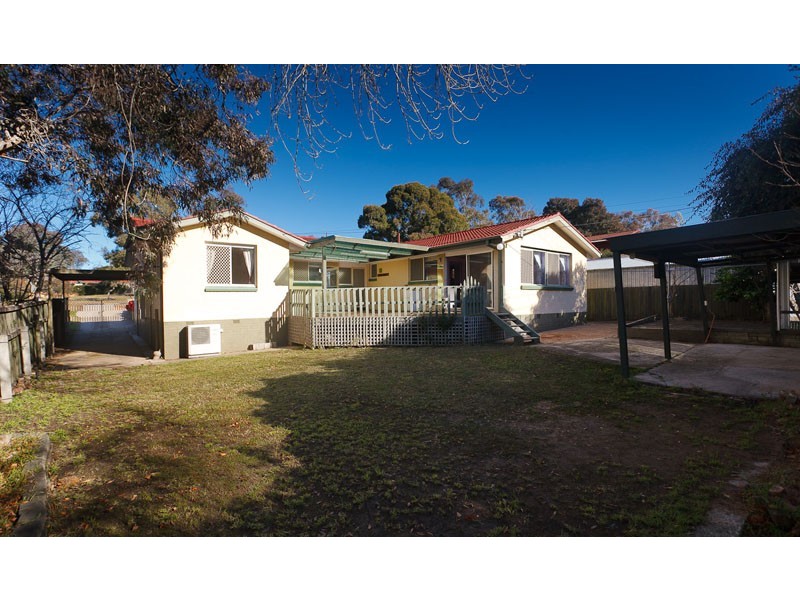 102 Lachlan Street, Macquarie ACT 2614