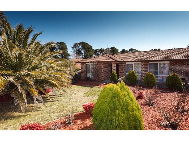 34 St John Crescent, Florey ACT 2615