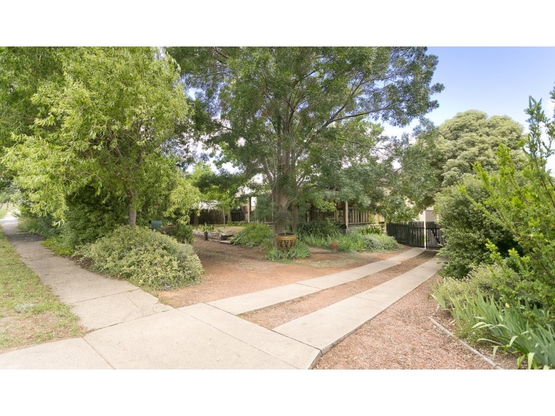 22 Halford  Crescent, Page ACT 2614