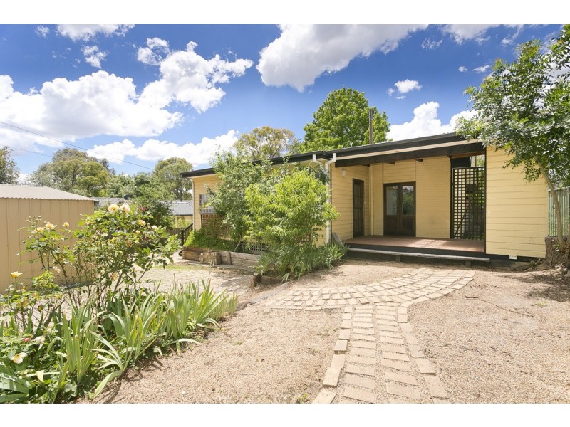 22 Halford  Crescent, Page ACT 2614