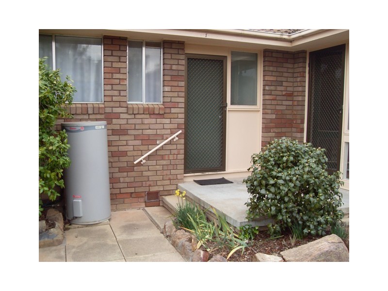 33 Packer Street, Weetangera ACT 2614