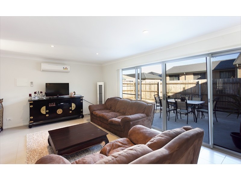 22 Ronald Walker Street, Casey ACT 2913