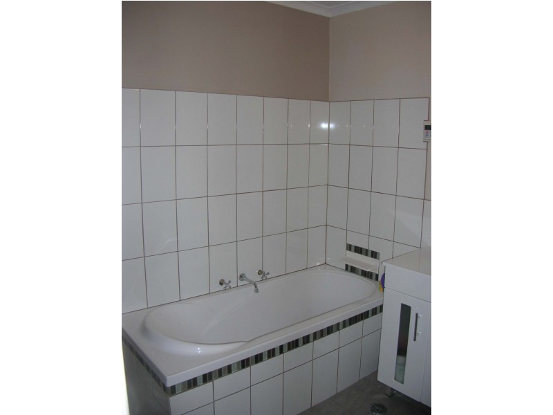 1 Blumenthal Place, Spence ACT 2615