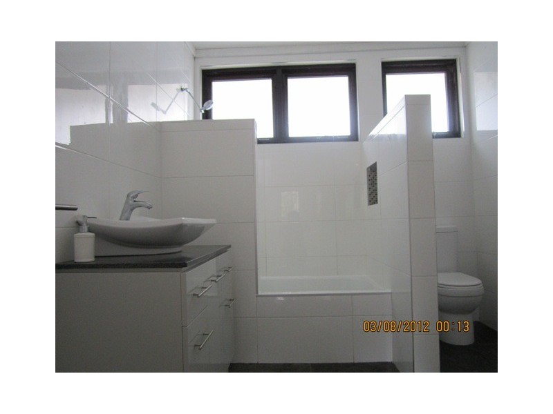 7 Hellyer Street, Holder ACT 2611