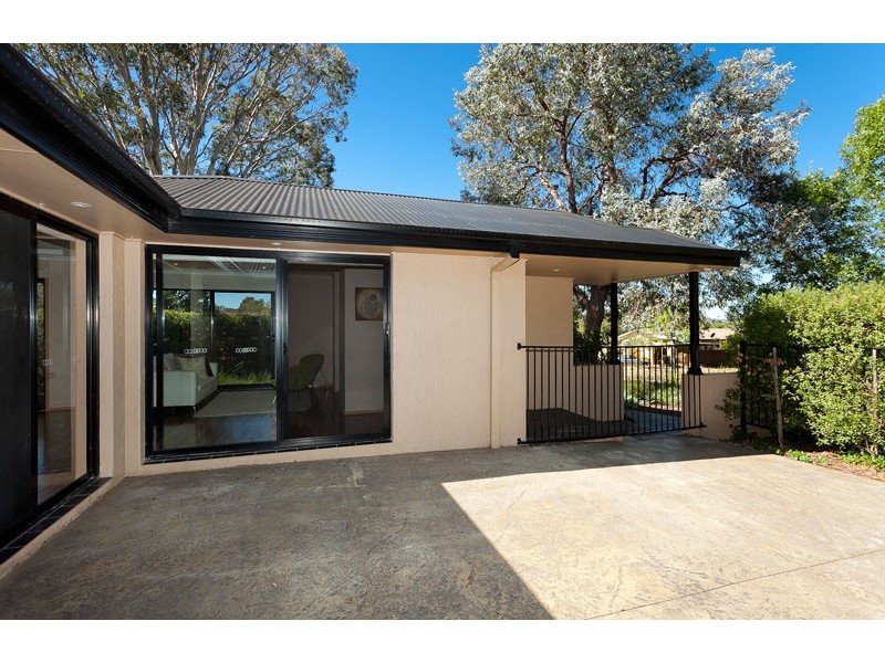 42 Armstrong Crescent, Holt ACT 2615