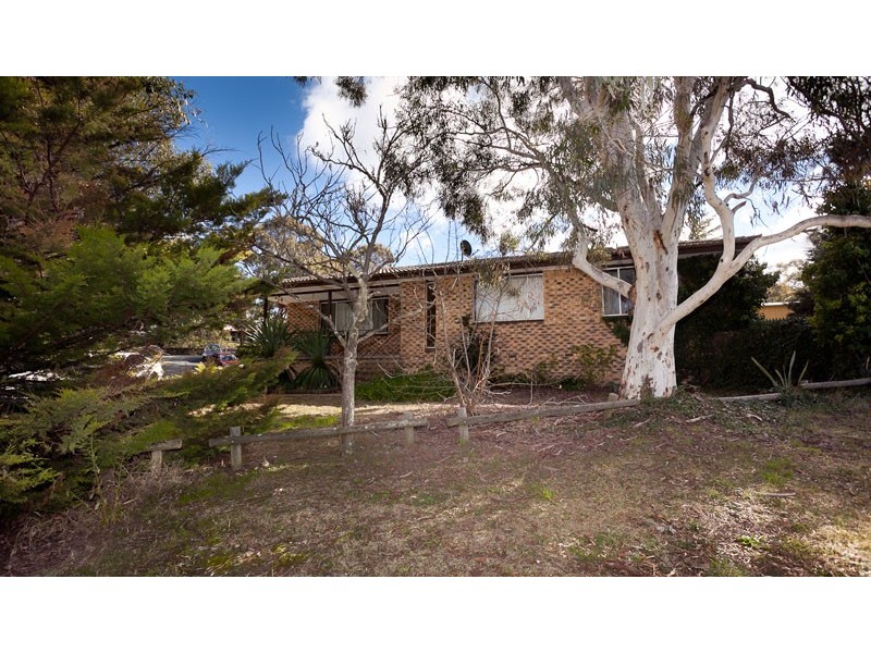61 Bettington Circuit, Charnwood ACT 2615