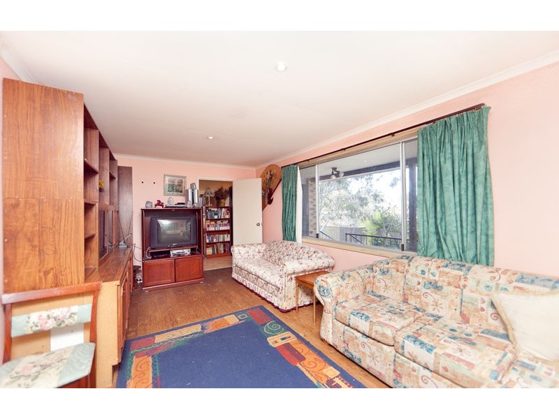 61 Bettington Circuit, Charnwood ACT 2615