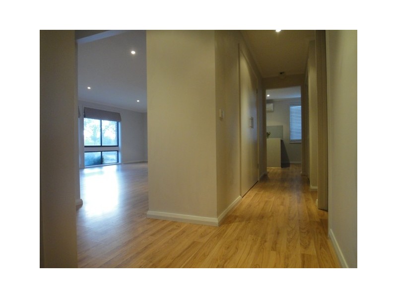 35 Drysdale Circuit, Kambah ACT 2902