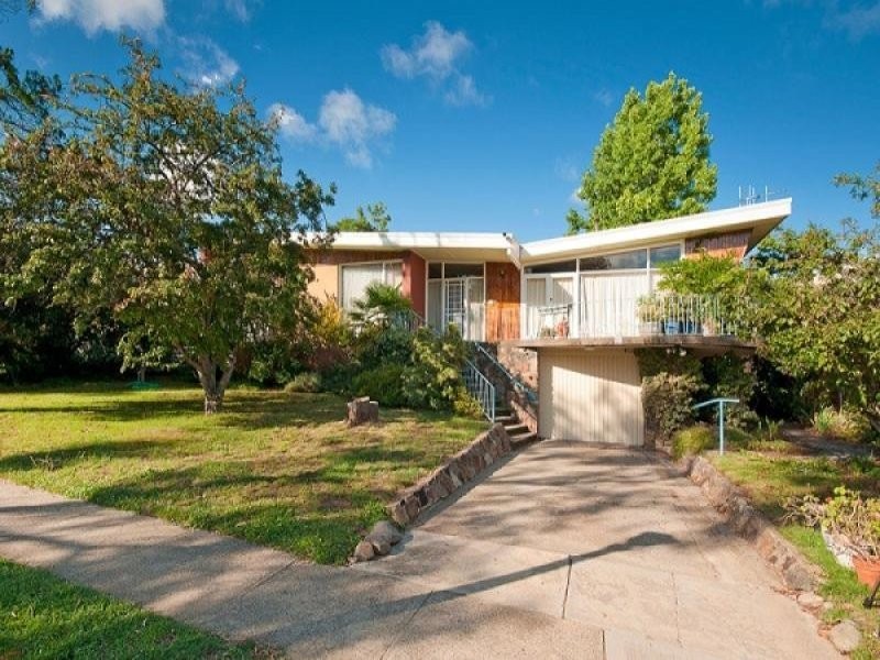 21 Gawler Crescent, Deakin ACT 2600