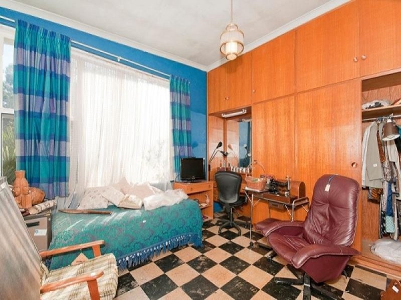 21 Gawler Crescent, Deakin ACT 2600