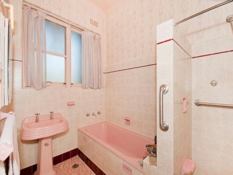 21 Gawler Crescent, Deakin ACT 2600