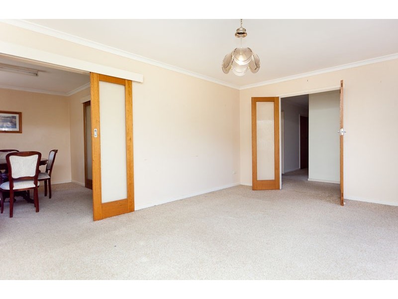 2 Badgery Street, Macquarie ACT 2614