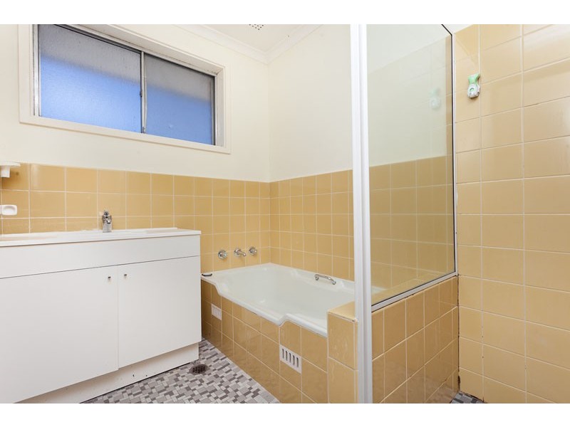 2 Badgery Street, Macquarie ACT 2614