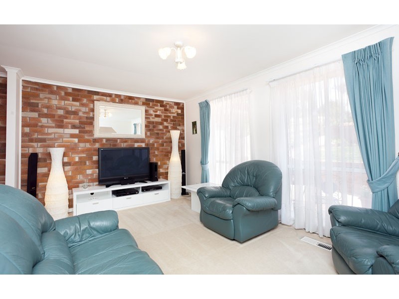 35 Enid Lorimer Circuit, Chisholm ACT 2905