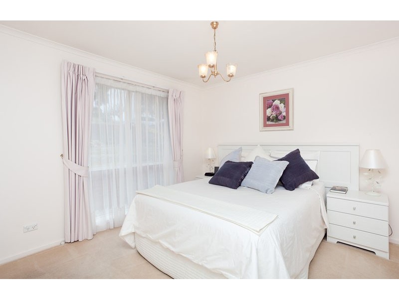 35 Enid Lorimer Circuit, Chisholm ACT 2905