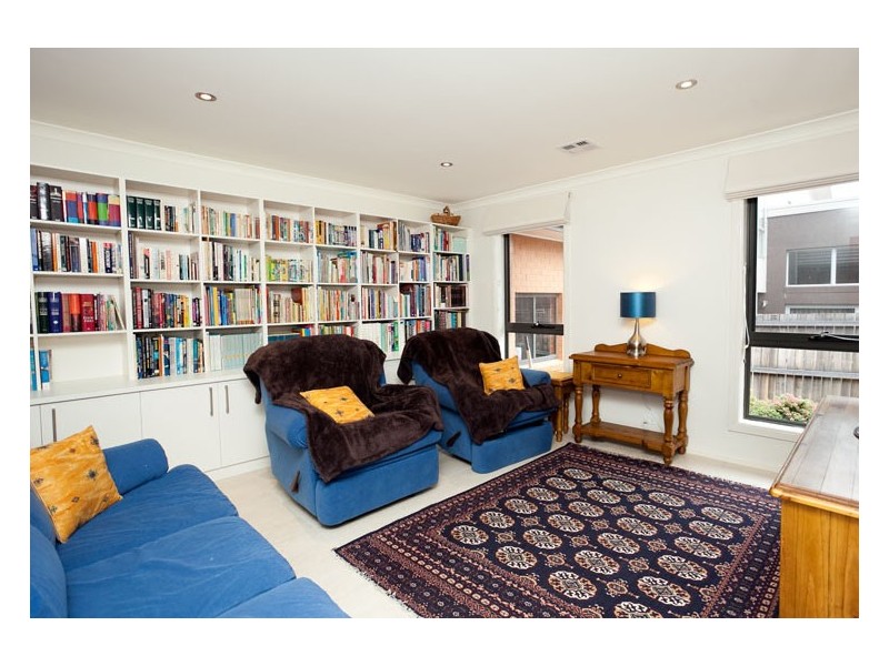 7 Arndt Street, Forde ACT 2914