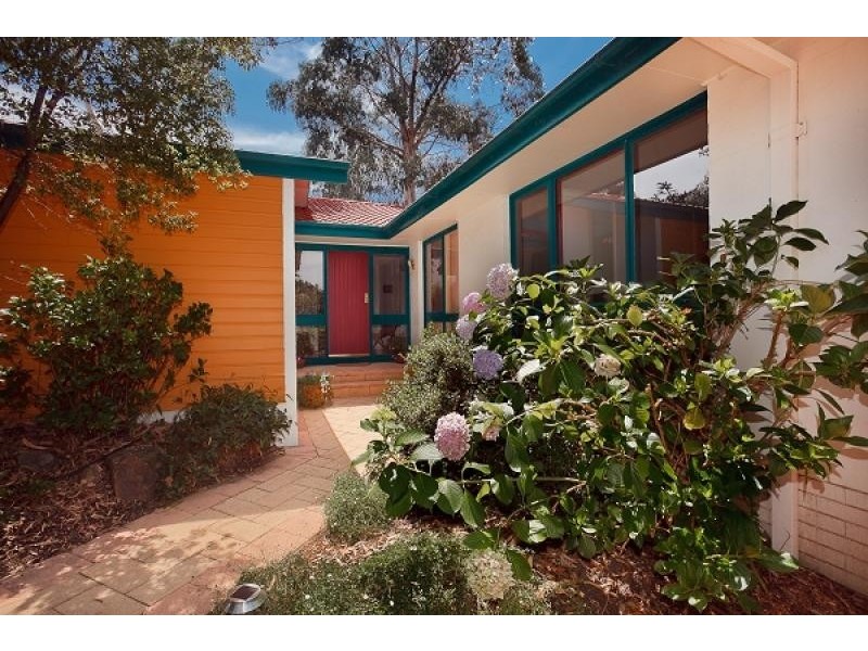 9 Mayo Street, Weetangera ACT 2614