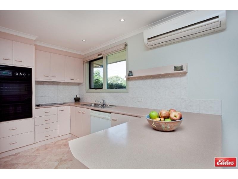 9 Mayo Street, Weetangera ACT 2614