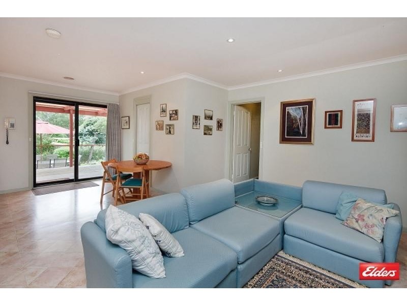 9 Mayo Street, Weetangera ACT 2614