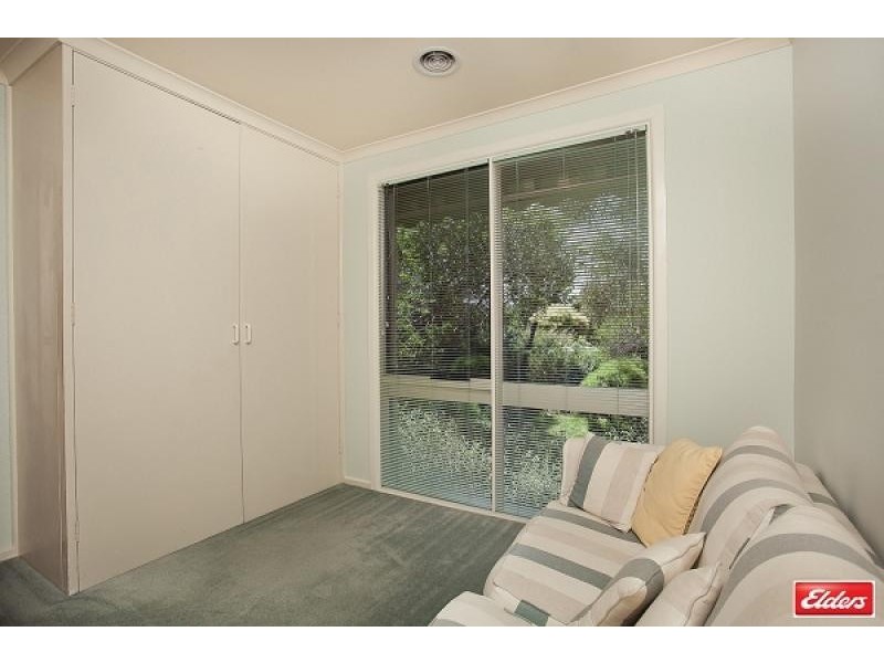 9 Mayo Street, Weetangera ACT 2614