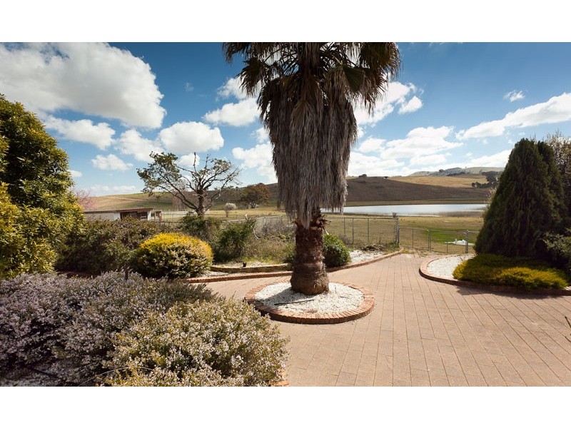 317 Spring Range Road, Wallaroo NSW 2618