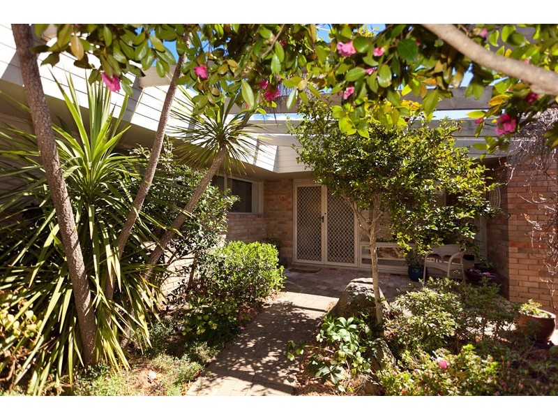 13 Clint Place, Macquarie ACT 2614