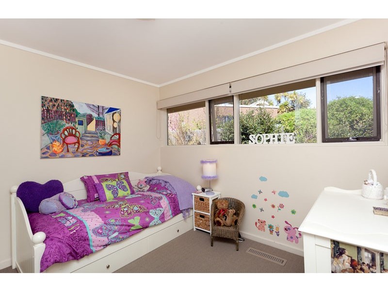 13 Clint Place, Macquarie ACT 2614