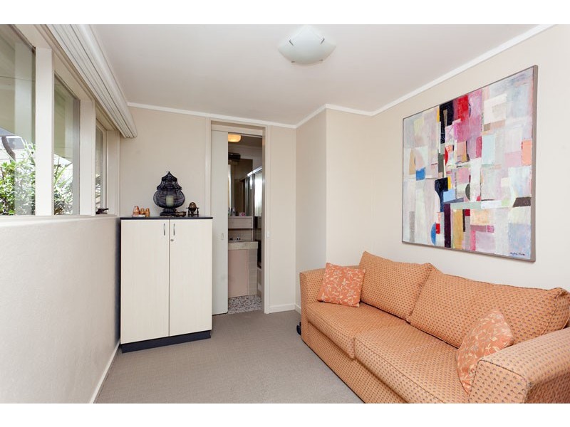 13 Clint Place, Macquarie ACT 2614