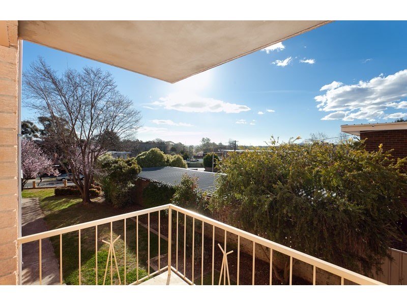 4/5 Davison Street, Crestwood NSW 2620