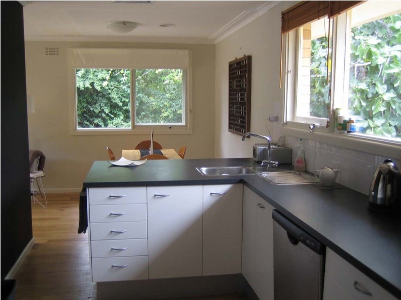 15 Caldwell Street, Hackett ACT 2602