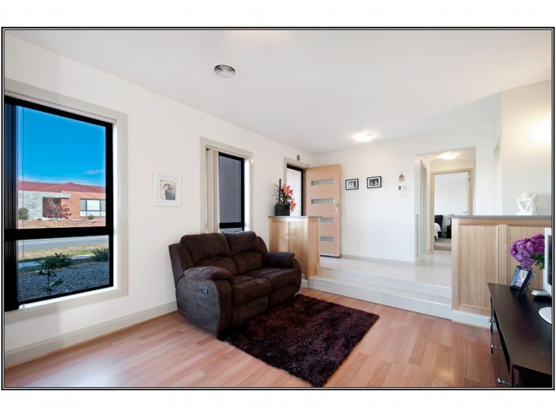 104 Lance Hill Avenue, Dunlop ACT 2615