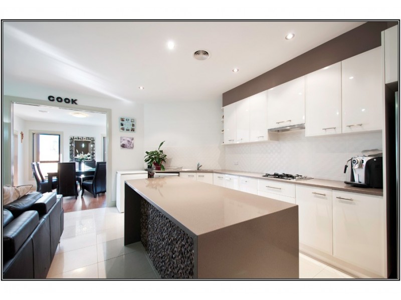 104 Lance Hill Avenue, Dunlop ACT 2615