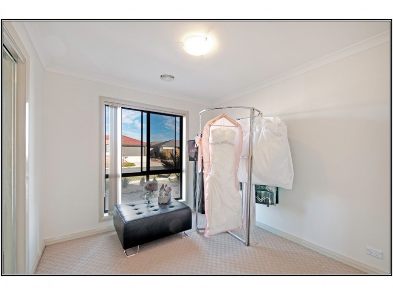 104 Lance Hill Avenue, Dunlop ACT 2615