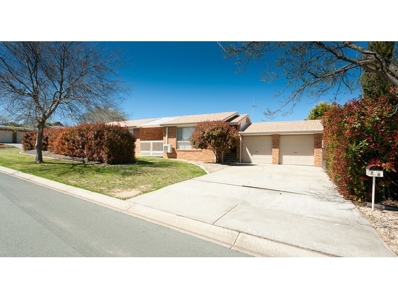 1/4 Gudgenby Close, Palmerston ACT 2913