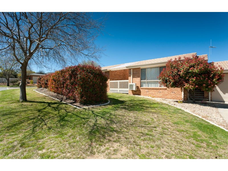 1/4 Gudgenby Close, Palmerston ACT 2913