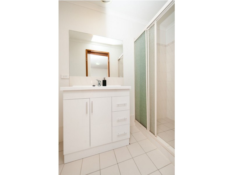 1/4 Gudgenby Close, Palmerston ACT 2913